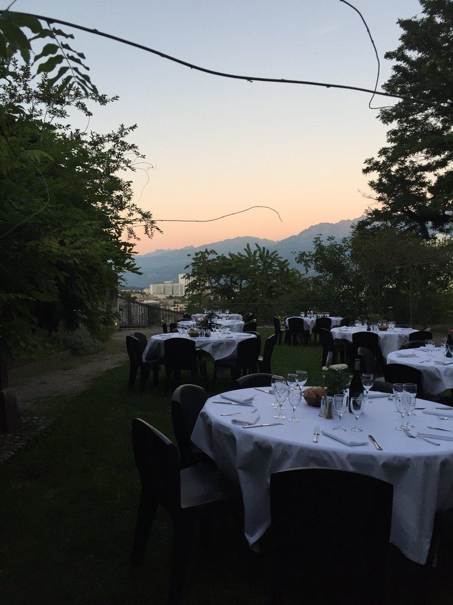 eme_nae's tweet photo. Place aux victuailles ! #laracadrips2019 #grenoble #museedauphinois https://t.co/ZOHkRiwCnB