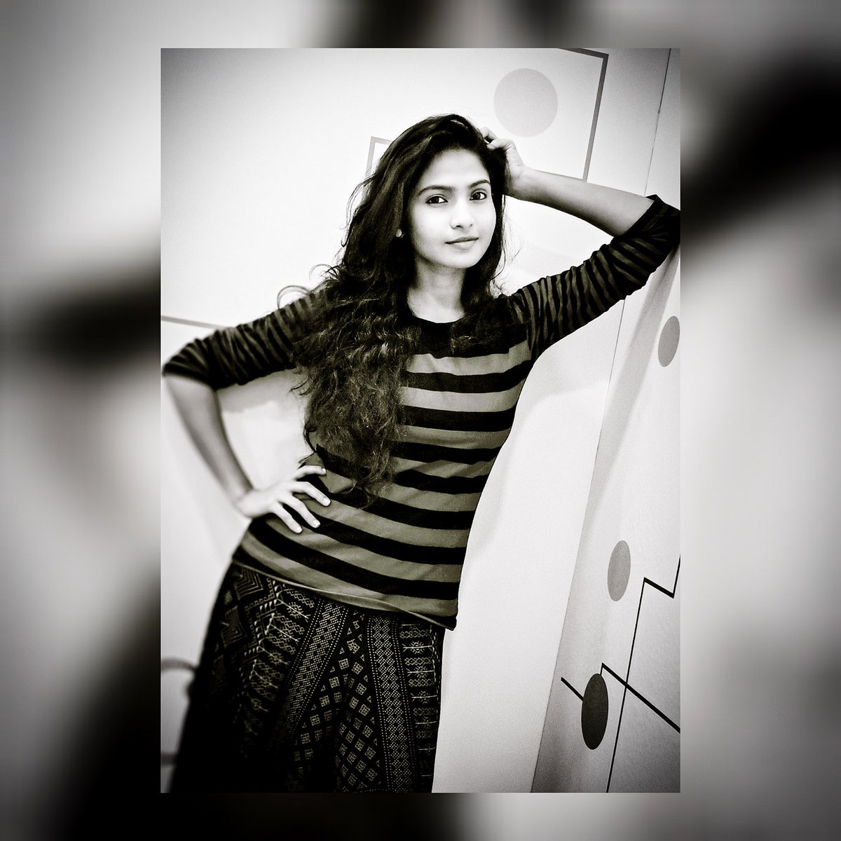 sundayscreen's tweet photo. Wishing you a very Happy Birthday to Actress @VenbaOfficial
💐🎂#சண்டேஸ்கிரீன் இனிய பிறந்தநாள் வாழ்த்துக்கள்
#Sundayscreen #Venba
#HBDVenba https://t.co/yKlnyc7D8i
