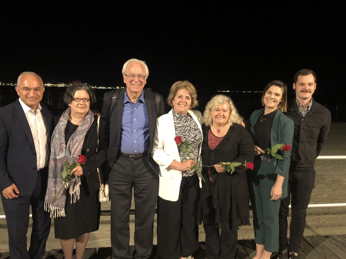 hannahdahlen's tweet photo. Out to dinner with the glitterati of the microbiome world after a riveting masterclass at St George Hospital put on by @MRC_microbiome Thanks Prof Blaser, Prof Dominguez-Bello, @emadelomar, & @naomi__strout! #MRC #MRCmasterclass #microbiomeresearch #microbiome @toniharman https://t.co/3wFLUuVvOV