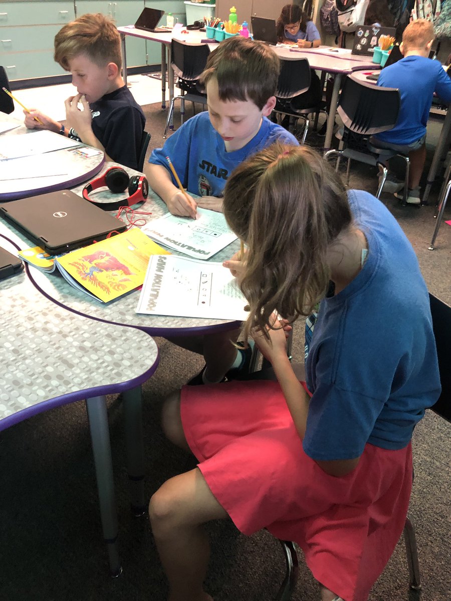 GESGeider's tweet image. Studying map skills with a little help from our friends @GESMsD ! #gesshineon