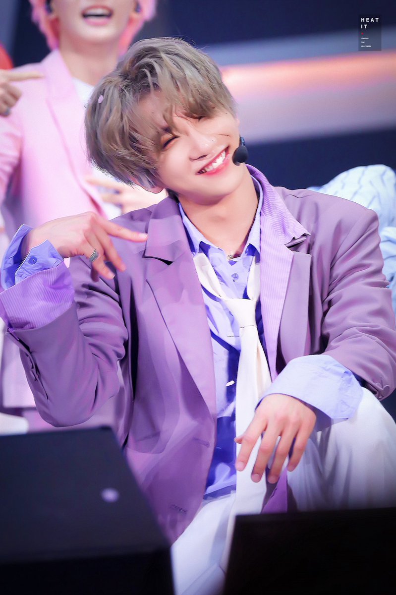 heatit1230's tweet photo. 190901 Oty seoul D-3

왜 이렇게 예쁘니ㅠㅠㅠㅠㅠㅠㅠ

#세븐틴⁠ #조슈아
#슈아 #Joshua 
@pledis_17 https://t.co/L51rjxAZNR