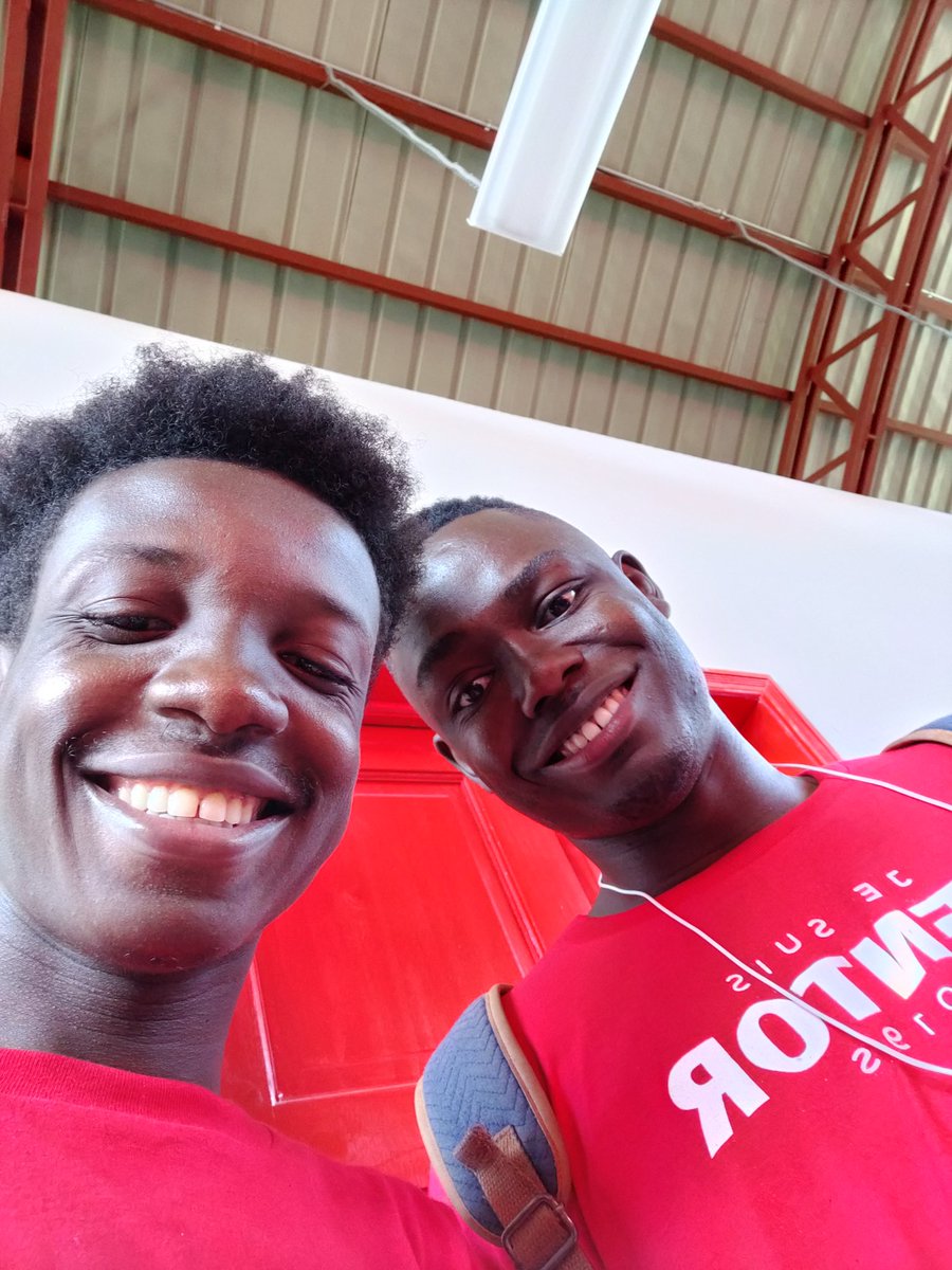 daeuniQ's tweet photo. C'est la rentrée et nos nouveaux étudiants sont les meilleurs ! 😊 https://t.co/gndoIXEadU