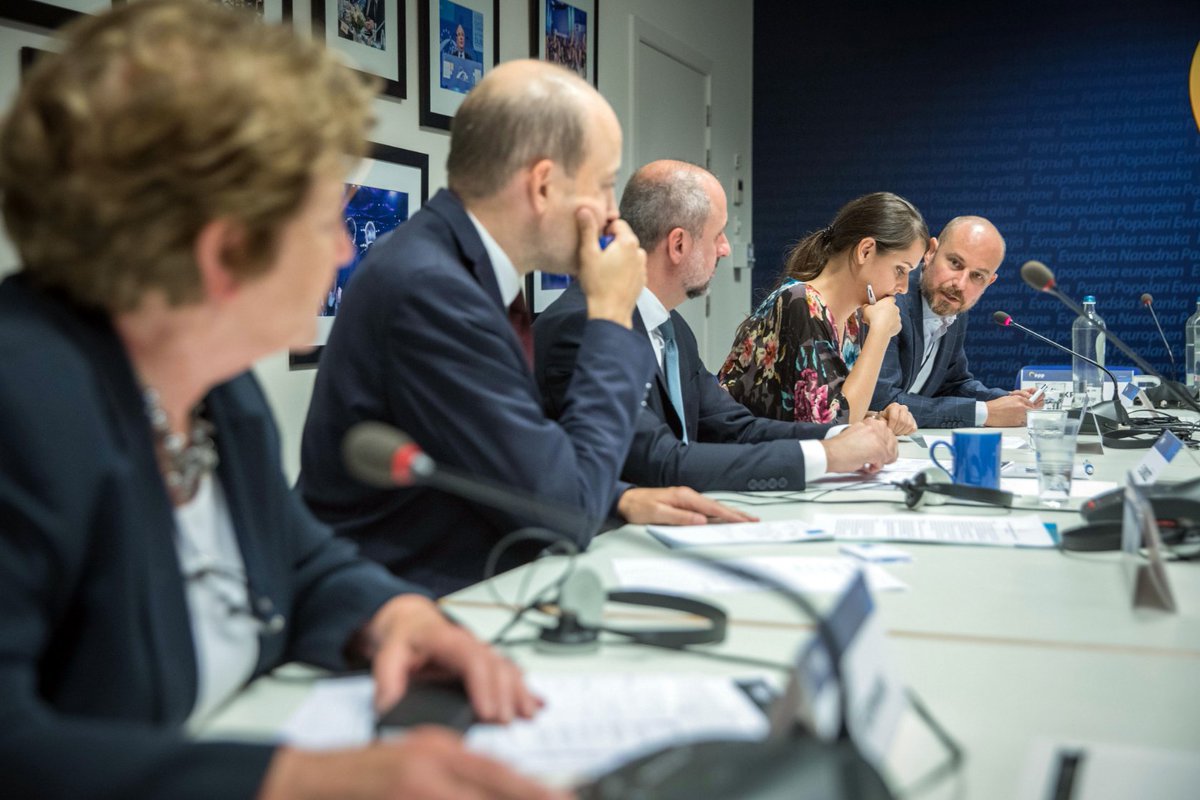 EPP's tweet photo. Today the #EPP Working Group on membership issues, chaired by EPP VP @PauloRangel_pt MEP met. On the agenda: closer future relations w/ 🇸🇰 parties, current political landscape in #WesternBalkans &amp; Eastern Partnership region &amp; considerations for future missions &amp; political focus. https://t.co/wW4spiQnKt