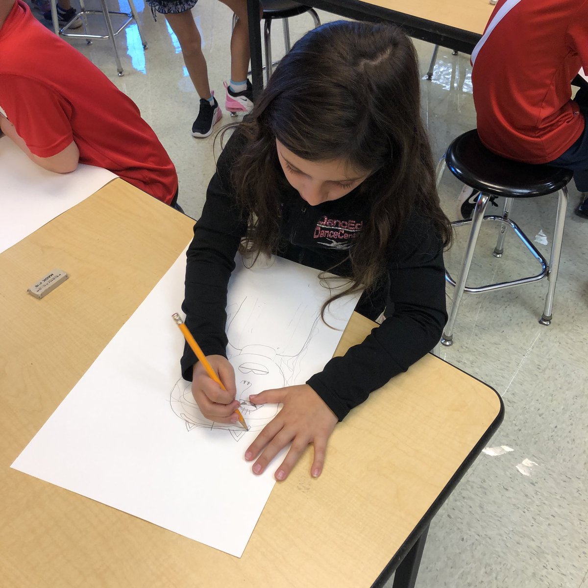 Shabonee27's tweet photo. Shabonee students love art, music, PE, and library! https://t.co/AUAMXpC1pd