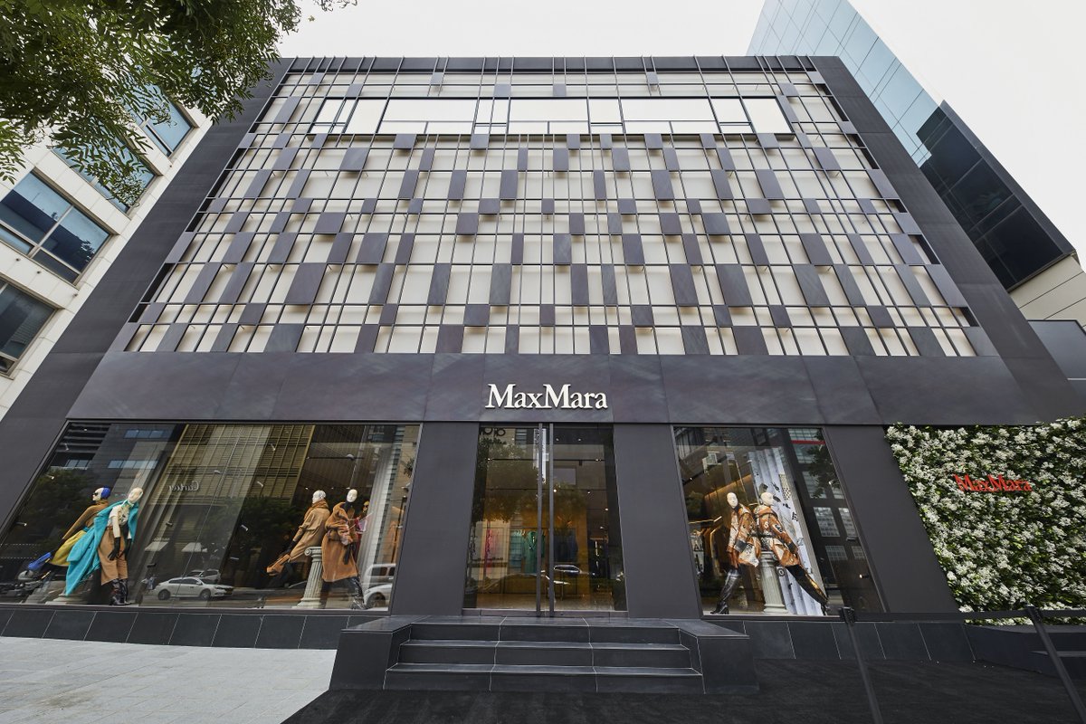 Max Mara Maxmara Is Pleased To Announce The First Korean Flagship Boutique Opening In Seoul Duccio Grassi Architects Designed The Location That Embodies The Essence Of The Brand Evoking The