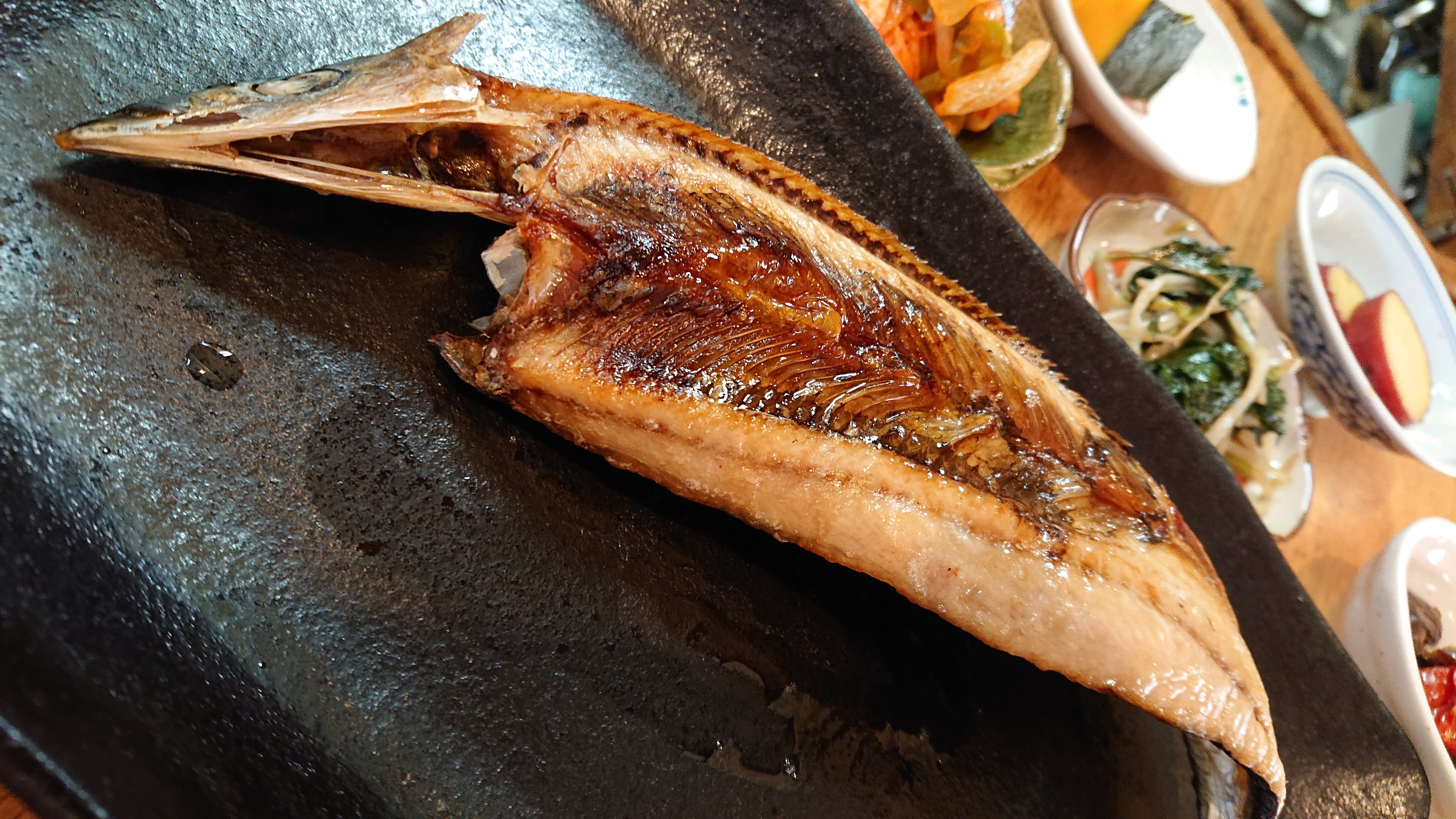 大野とみお Nhkから国民を守る党 焼き魚の食べ方 さんまの開き その３ T Co 58lvrxvogq Twitter