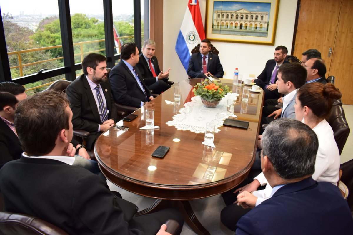 Reunión Interinstitucional sobre proyecto de ley Anti Barra Brava con la Asociación Paraguaya de Fútbol.