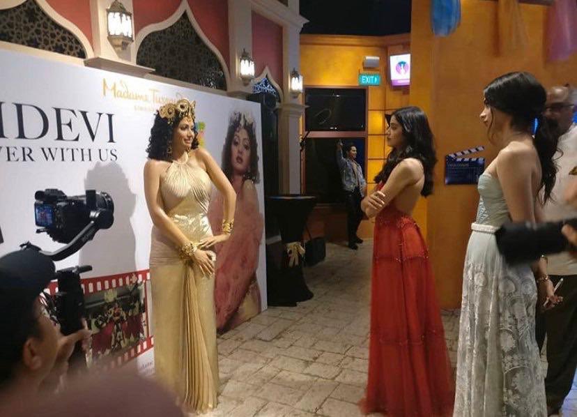 #Sridevi forever in our hearts! 
Miss you Sri! 
#MadameTussaudsSingapore
@BoneyKapoor #JanhviKapoor #KhushiKapoor