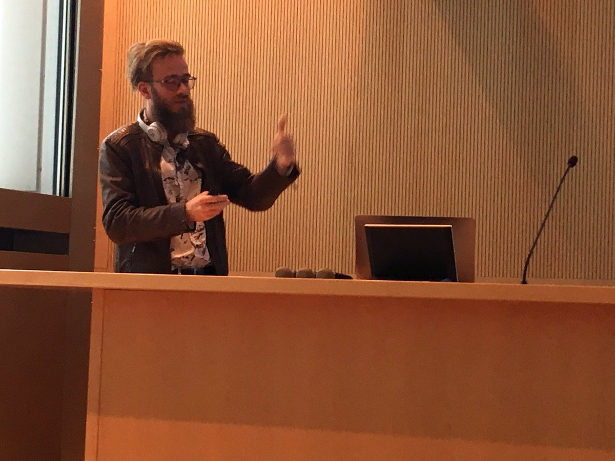 spintronicsHGW's tweet image. Good mix - theory and experiments. #Hall afternoon session. From Mainz, Prague and Dresden, by Libor, Eva and Helena: #Nernst Imaging, #SpinHall  #Antiferromagnets. #SWI2019 #KruppKolleg #Greifswald.