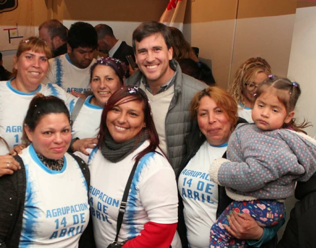 matiasposadas's tweet photo. Con @fjbenavidez en la inauguración de la sede de la agrupación 14 de Abril, junto a vecinos y dirigentes comprometidos con nuestra #Ciudad.
Entre todos vamos a seguir trabajando por la #Salta que soñamos.

#SaltaCiudad #SáenzGobernador #PosadasIntendente #ConVos https://t.co/YgluUDZSPZ
