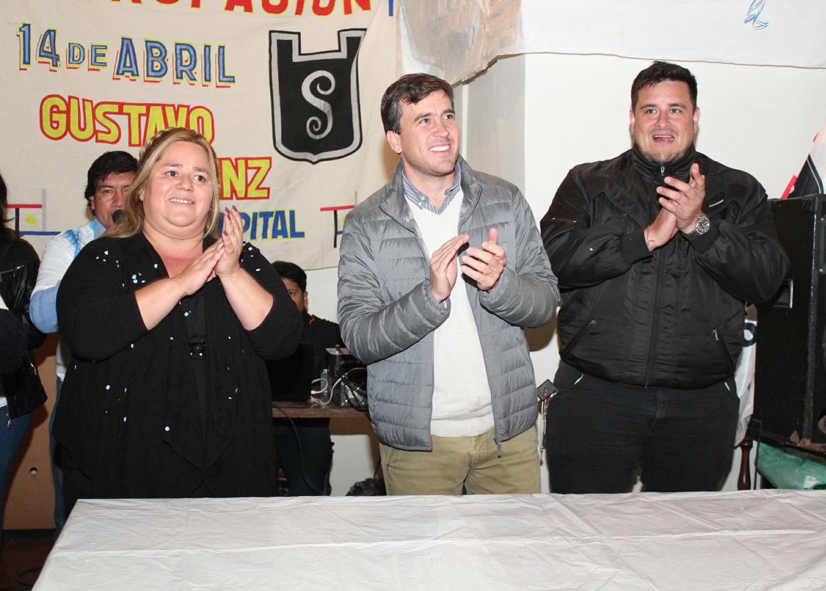matiasposadas's tweet photo. Con @fjbenavidez en la inauguración de la sede de la agrupación 14 de Abril, junto a vecinos y dirigentes comprometidos con nuestra #Ciudad.
Entre todos vamos a seguir trabajando por la #Salta que soñamos.

#SaltaCiudad #SáenzGobernador #PosadasIntendente #ConVos https://t.co/YgluUDZSPZ