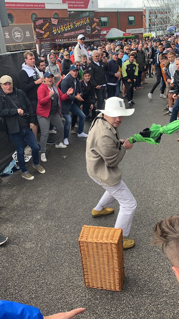 Brett Cullen tweet media