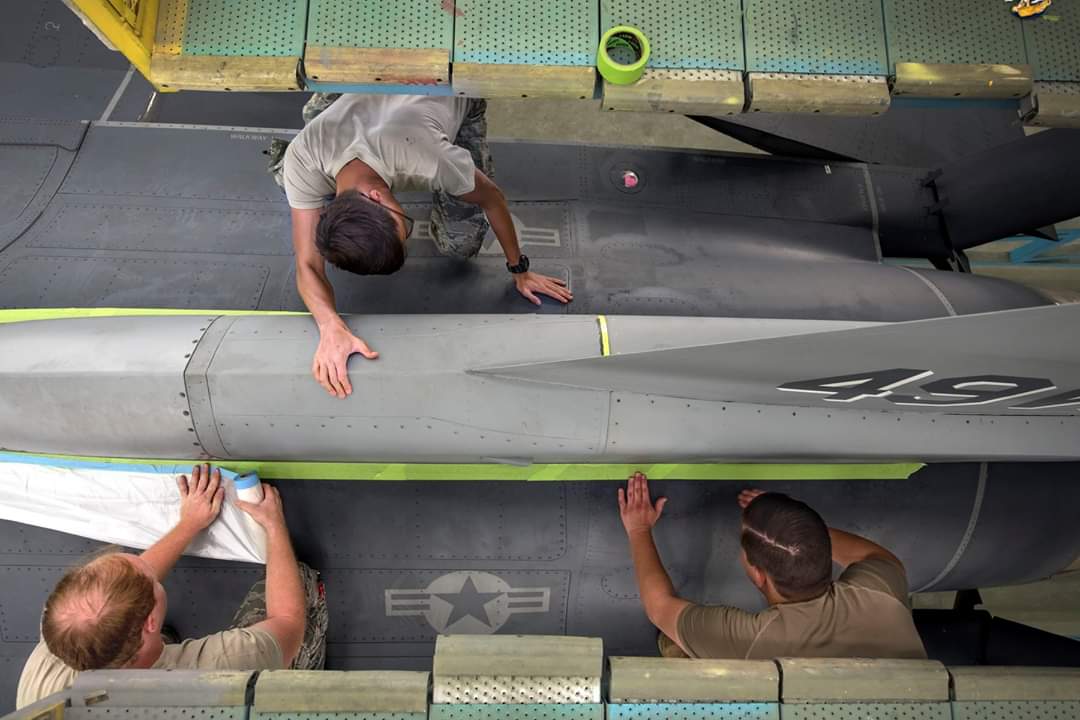 HollomanAFB's tweet photo. Airmen from the 49th Equipment Maintenance Squadron are currently re-painting the #49Wing Flagship, which will be unveiled at this year’s #AirForce Ball. Stay tuned to our page for updates and to see the final product!
@AETCommand | @usairforce https://t.co/bADz0TYNCT