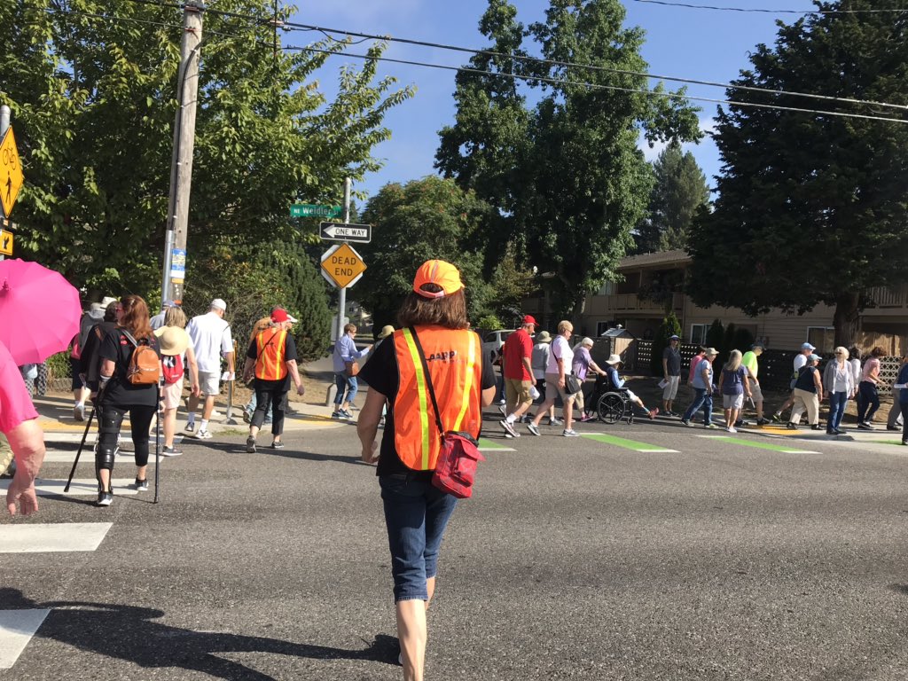 Bandana1's tweet photo. Lovely day for #NeighborWalks @AARPOR @PBOTinfo @OregonWalks #Steptember #wearewalkinghere https://t.co/RurUPzOvrJ