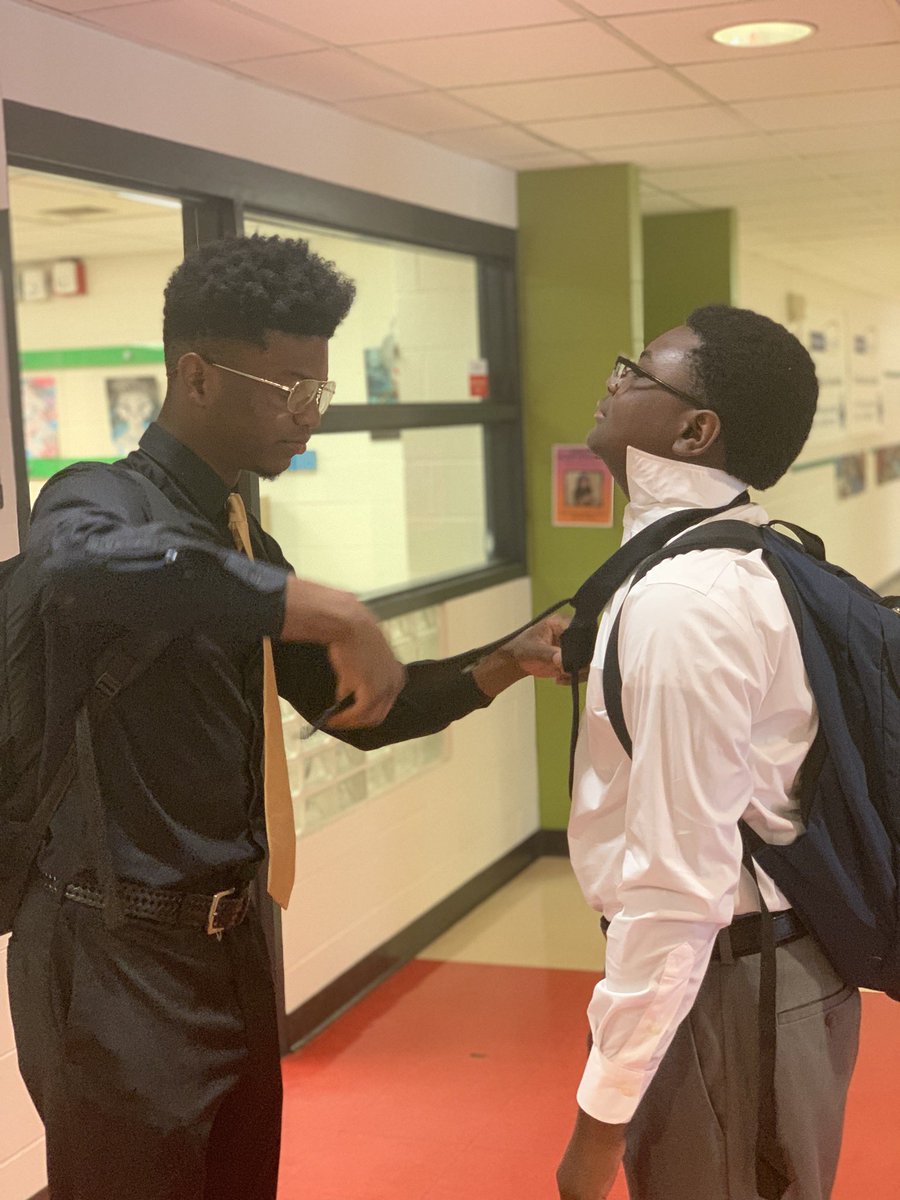 christytechhall's tweet photo. Older brother Jason McMiller who is a member of YMA ensuring that younger brother Jalen is set and ready for their afternoon Jr. YMA meeting!#showingsupport #scs @SCSMsPrice @pmubenga https://t.co/NbUZDBfa36