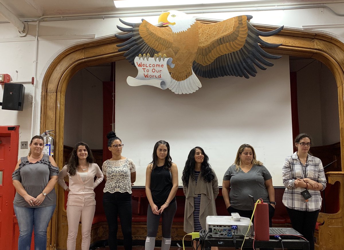 PS21si's tweet photo. Welcoming our new #eagles21si staff members to @PS21si. Excited to have you all on our team! @MrCPS21 @SIBOD31 #SIStrongerTogether https://t.co/JQtunVSrFt