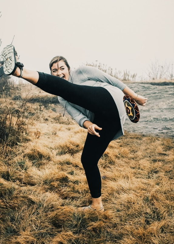 What are some funky ways you like to throw your #PocketDisc? Comment your pictures below! ⬇️⬇️

#ShowUsYourMoves #Unique
