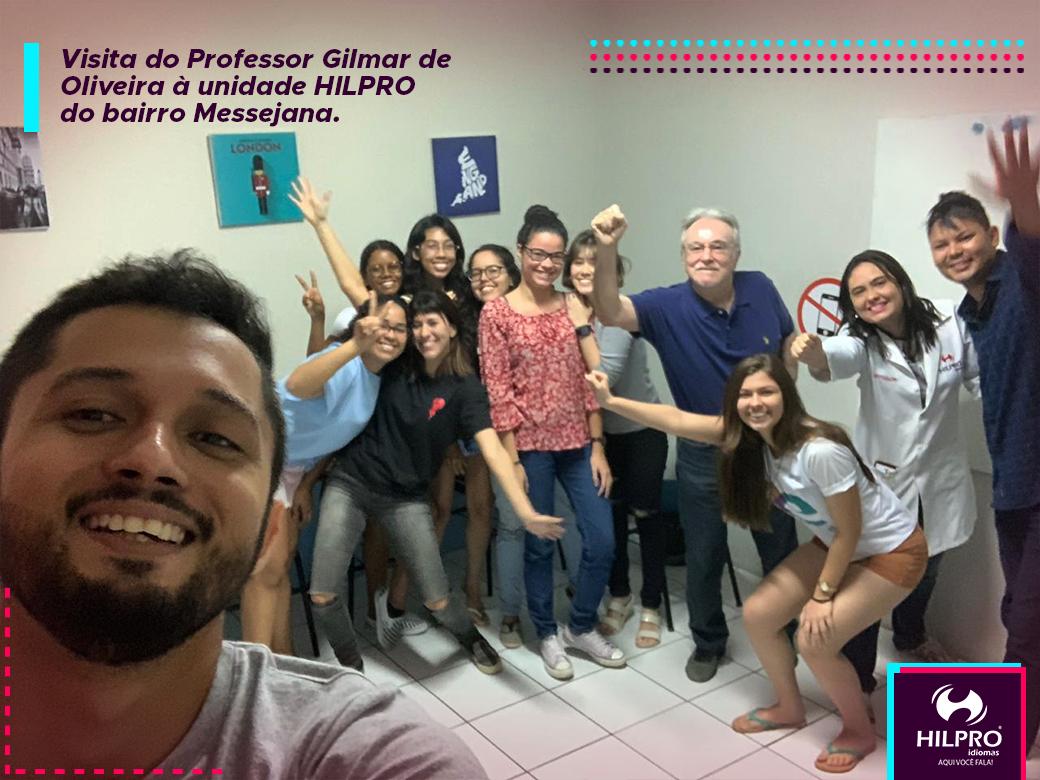 hilproidiomas's tweet photo. O Professor Gilmar de Oliveira é o presidente do Grupo HILPRO, ele esteve na unidade do bairro Messejana, em Fortaleza, para conversar e compartilhar experiências como nossos alunos. https://t.co/haaNWnbzT8