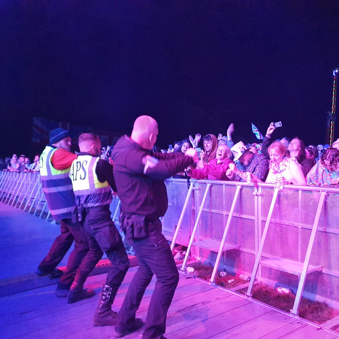 Who agrees that our security team are THE BEST!? 👍 

#coolbritannia2019 #cantbelieveitsallover #backtotheoffice #dancedancedance #iconic90s