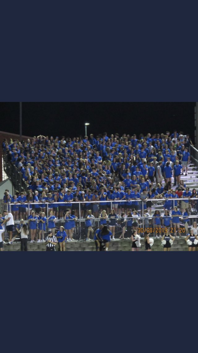 BestKYSections's tweet photo. Lexington Catholic with the most impressive section of football season so far! The Knights want best section in the state and they want it bad 😈😈😈 https://t.co/oKXXUiyaIv