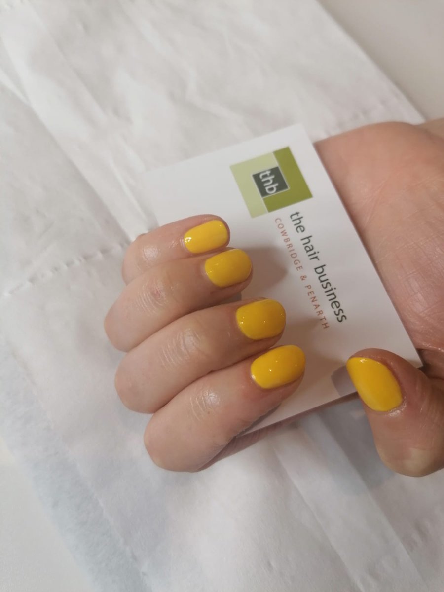 Holding onto 》SUMMER 2019《with a little help from sunny yellow nails by our Amy💛☀️

hairbusiness.co.uk

#Cowbridge #ValeOfGlamorgan #Cardiff #SouthWales #Salon #Nails #Beauty #EliteSalon #OpiNails #YellowNails