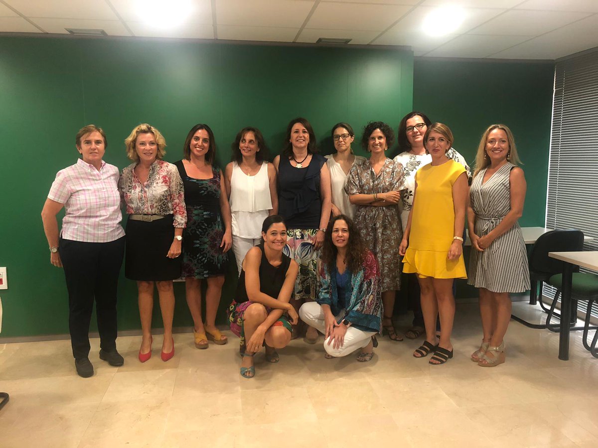 smartcityclust's tweet photo. Agradecidos a @carmenbernaldez #HumanSmartLab por invitarnos a participar en el Focus Group para el II Diagnóstico de la Mujer en el sector #TIC Andaluz https://t.co/eeKreeOlme