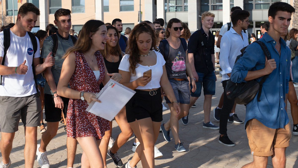 uchceu's tweet photo. 🌍Welcome the World: CEU Valencia welcomes over 700 freshmen to campus for the new academic year. Our University gets more international and more diverse every year! #WelcomeDaysCEU #StudyInSpain https://t.co/5Xa255FFmL
