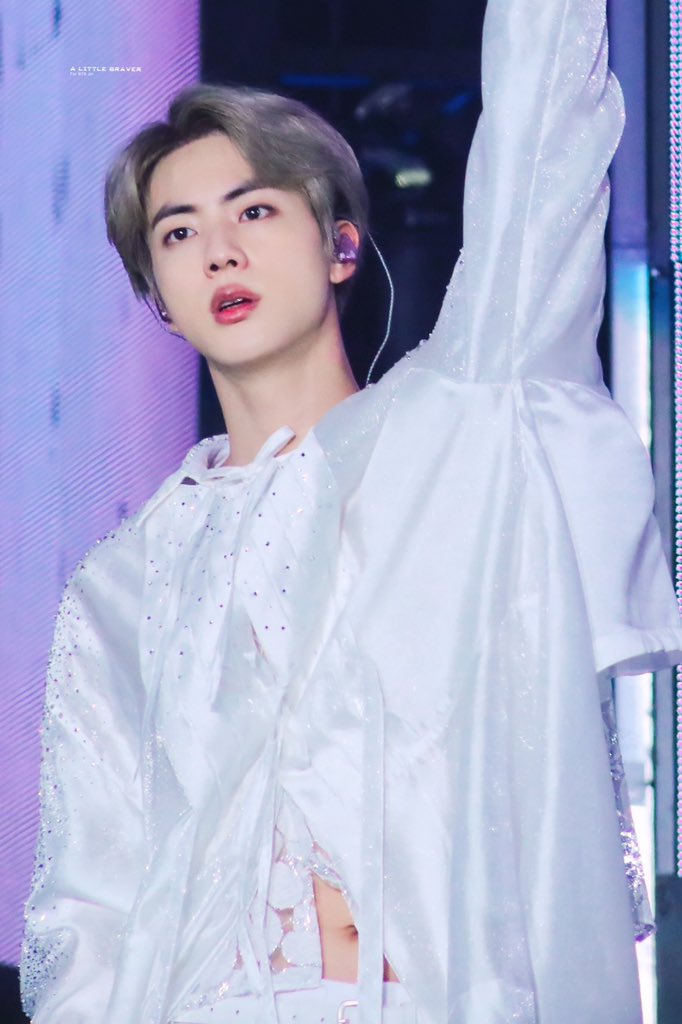 btspiics1's tweet photo. https://t.co/glqxhZq7Le
