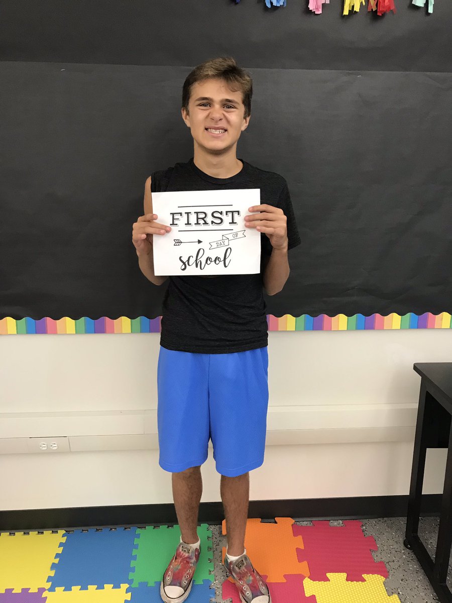AlexDusakCR's tweet photo. These amazing kiddos are ready to go! #CRFirstDay https://t.co/ONjCDGWQtf