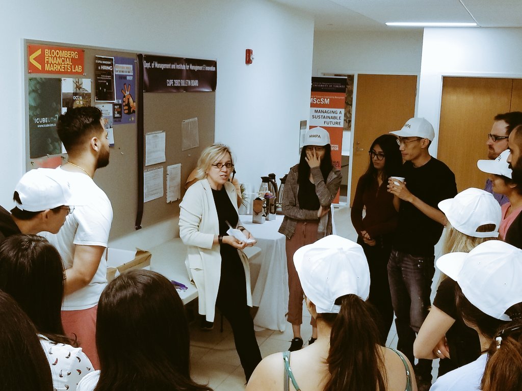 UofT_MMPA's tweet photo. MMPA Amazing Race is under way! Follow the teams on twitter and insta as they explore @utm. #uoftbacktoschool #UofT #utmoweek https://t.co/8QJahPjah5