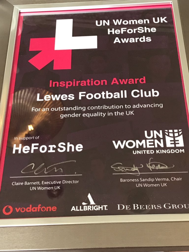 Karen Dobres tweet media