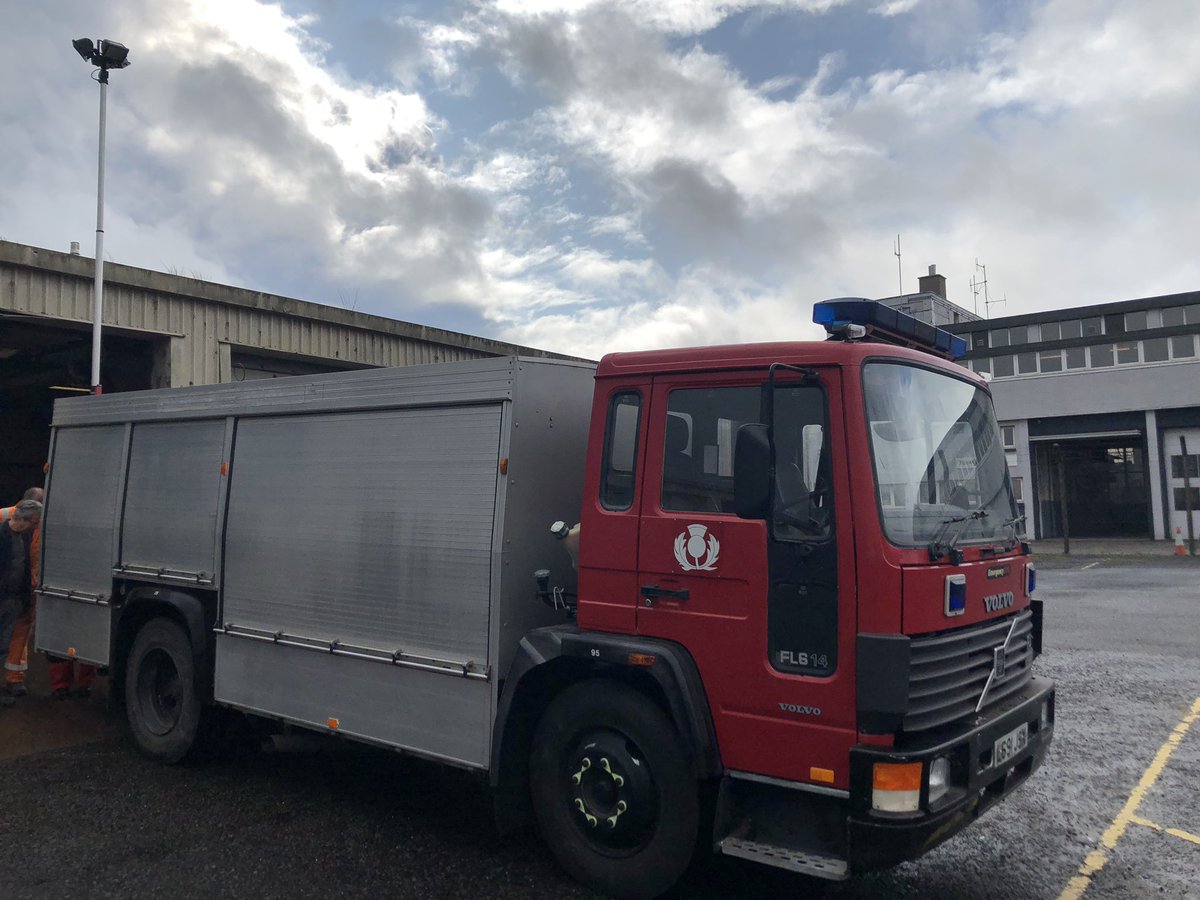IFRAScotland's tweet image. Vehicle🚒 98 is nearing completion, still some equipment to be loaded before this former @fire_scot Emergency Tender is on its way to Argentina 🇦🇷 to continue saving lives. @UKinArgentina @ARGinUK