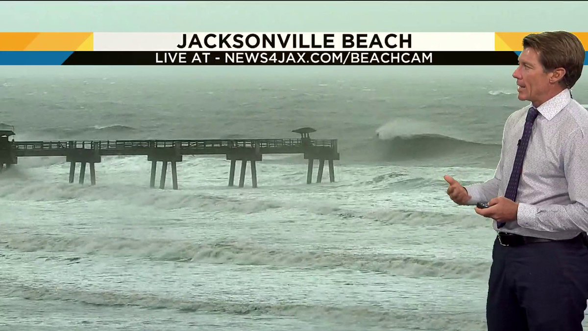 collinsweather's tweet photo. Hollow barrel northside JAX pier broke my train of thought this morning. #Dorian swell cleaning up  by evening. https://t.co/mkZKQf43md