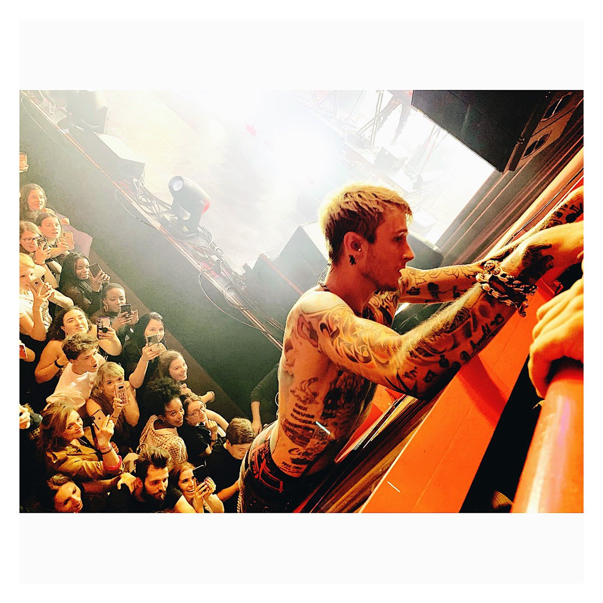 thisismesab's tweet photo. about last night and wishing we could do this all over again...💜
•
•
•
•
#HotelDiablo #hoteldiablotour #mgk #machinegunkelly #est4life #est19xx #belgium #brussels https://t.co/wtduF0e9uu