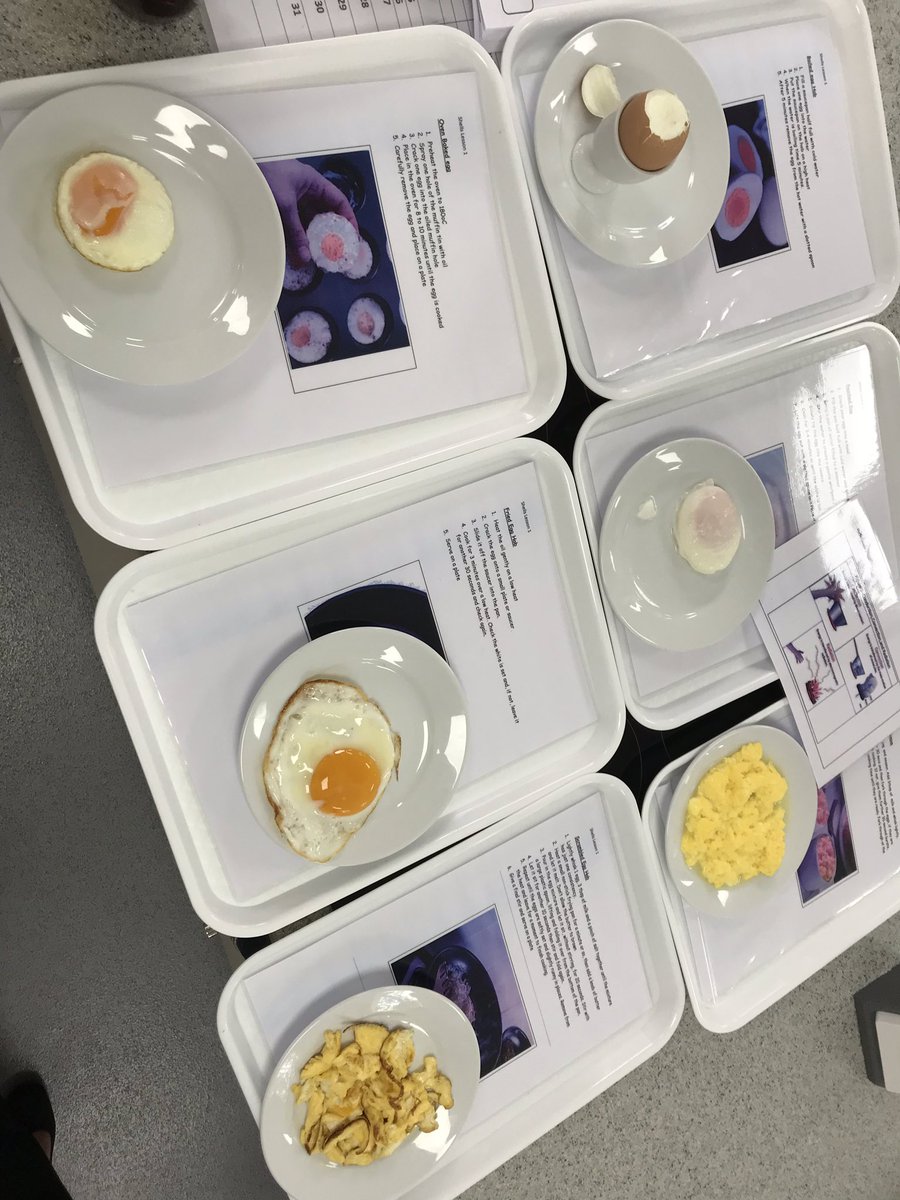 solschfood's tweet photo. Cracking egg experiment today with the shell formers #heattransfer #eggcellentwork #foodscience https://t.co/Nh1YbumxQu