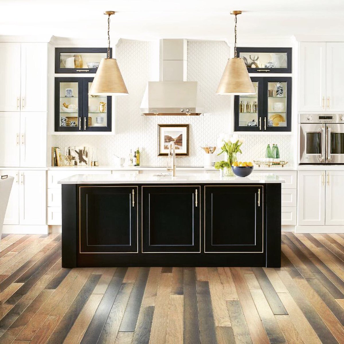 CreativeTileImp's tweet image. We offer a variety of solid hardwood and engineered options, like these beautiful hardwood styles from Shaw Floors. They come in 70+ stains and colors, so you can find the perfect match for your space. 

#floors #hardwoofloors #tile #allentownpa #lehighvalleypa #flooring