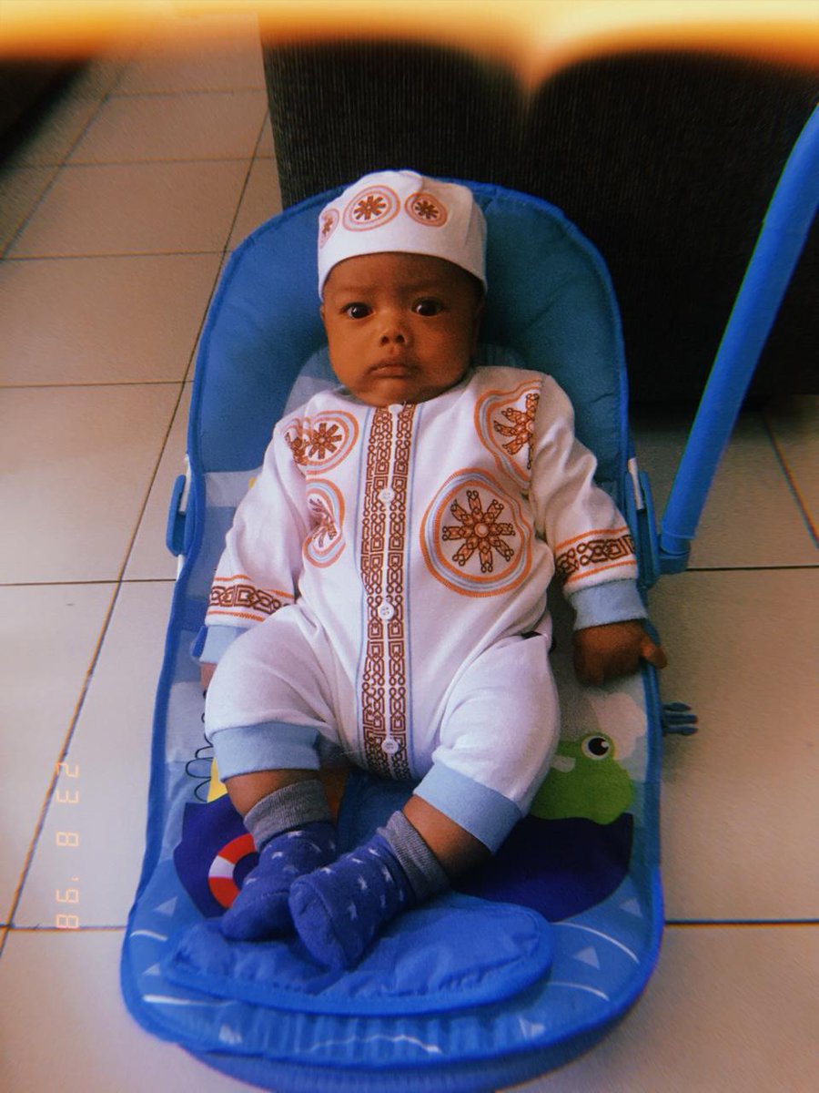rishamkusumo's tweet photo. Nih si pembuat diri ini merasa sudah puas beli olshop dan beraliu untuk dia semua. Kalo lagi cape bgt ngerjain kerjaan rumah,bosen,suntuk liat ni anak ketawa ilang semuanyaa. MasyaAllah seindah ini jadi Ibuk. https://t.co/AtnFXvr0yV