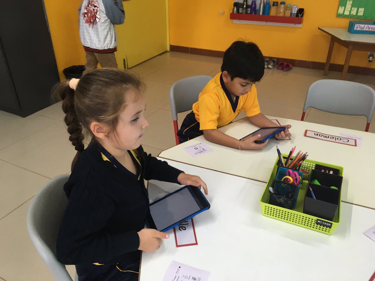 tinapeji_21's tweet photo. I love working with @JanBellew44 and #Grade1 students as they were super engaged in using @LearningAtoZ for their #reading #assessment
#DigitalLearning
#ISHVipers #leadingourownlearning #beingreflective #seekingfeedback @ElementaryIsh @ISHydLeads @bellew https://t.co/hYmwkpuOI2