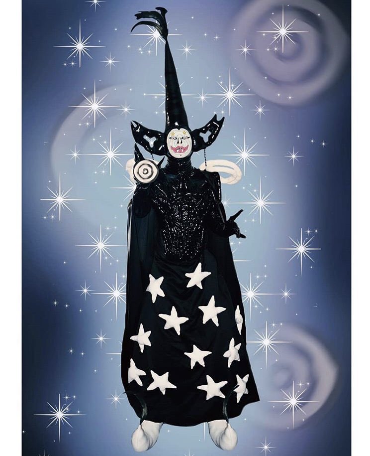 dragcakes's tweet photo. @Yovska inspired cake. @bouletbrothers #dragcake #yovska #supervillain #drag #monster #cake https://t.co/KAfZV4jOej