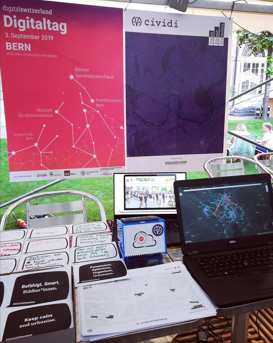 cividitech's tweet photo. Erster Fieldtest zu #civicurbanism mit dem #Datenspaziergang gestern beim #DigitalTagBern. Hat Spass gemacht mit 5-90-jährigen über die Digitalisierung zu reden. Merssi viumau allen fürs Mitmachen und die Unterstützung durch @impacthubbern. #SwissDigitalDay @dgt_switzerland https://t.co/g2lwC5zDBC