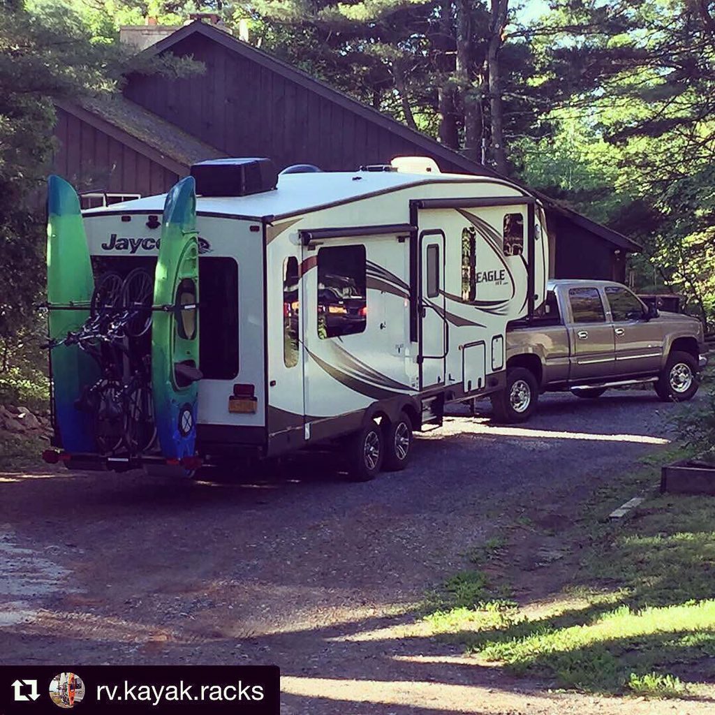 Yakups Com We Love Our Jayco Fifth Wheel With Our Yakups Rack