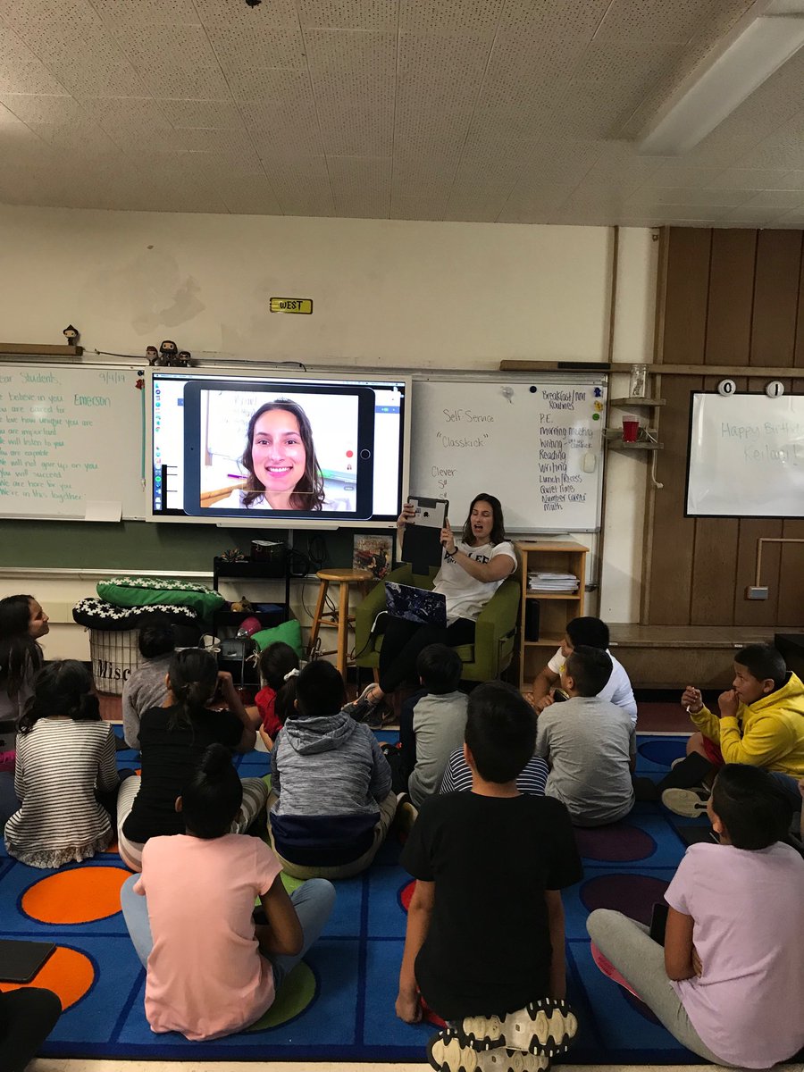 Juliasmorphs's tweet photo. Ms. Van Wyk explains how to post a picture on an assignment. Every student was engaged. #bsdinspires https://t.co/lVgxsP2vCK