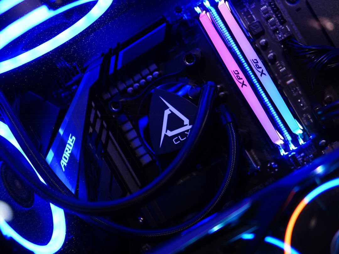 CLXGaming's tweet photo. 🚨🎁 GIVEAWAY 🎁🚨 

❤️RETWEET &amp; LIKE ❤️

Don’t forget to enter our GIVEAWAY with @AorusOfficial during @IntelGaming Gamer Days for a chance to win a custom Battleworn themed CLX Ra! 

Enter here:
https://t.co/8WoBNwI4vc

#CLXGaming #evokethegods #IntelGamerDays   #giveaway https://t.co/3yEAiE5gUz