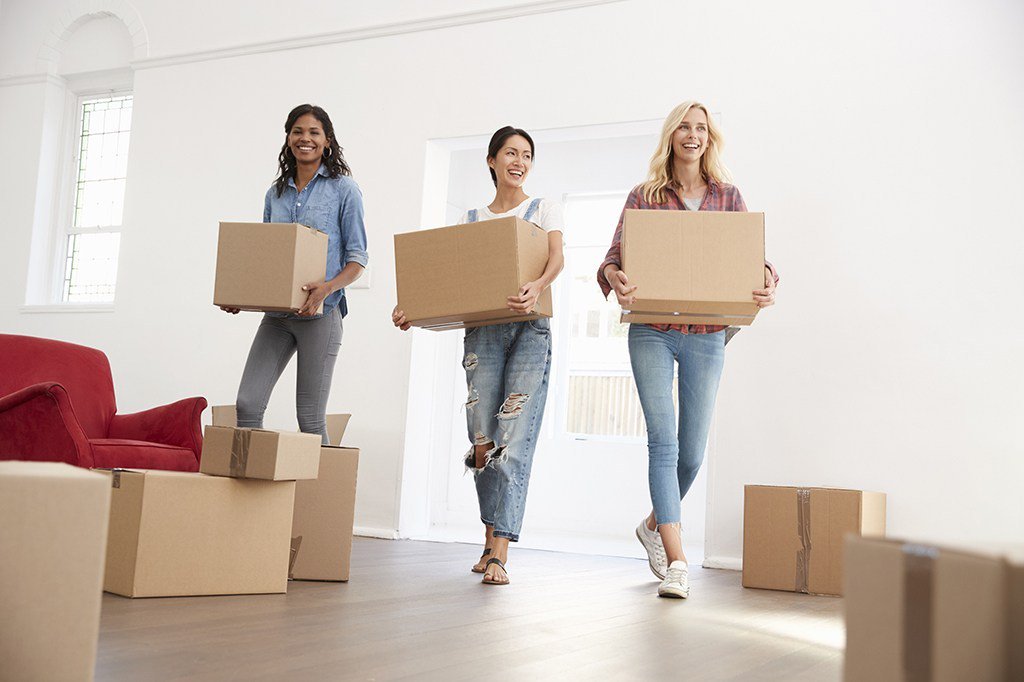 KingsBurlingtn's tweet photo. How to Lift a Box Correctly When Moving https://t.co/fDV2tgJdpo #liftingboxes, #movingboxes, #movingsafety #BurlOn https://t.co/qAOkS4K9wz