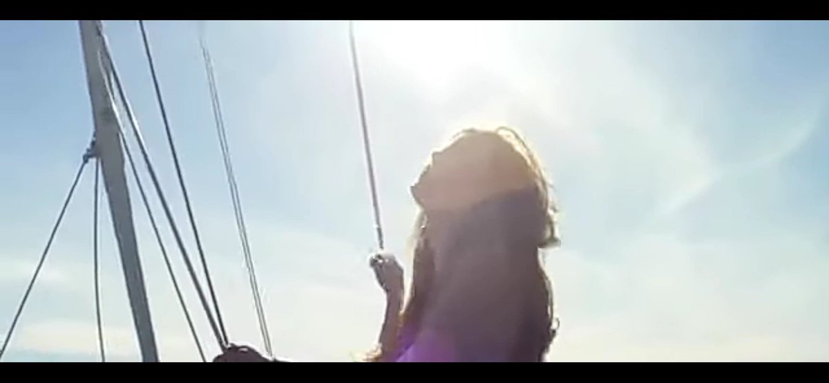 mckeyyyyyy's tweet photo. This movie makes me cry😭
#midnightsun
#favemovie
#neverstopcrying😭 https://t.co/nQzPHBGeyU
