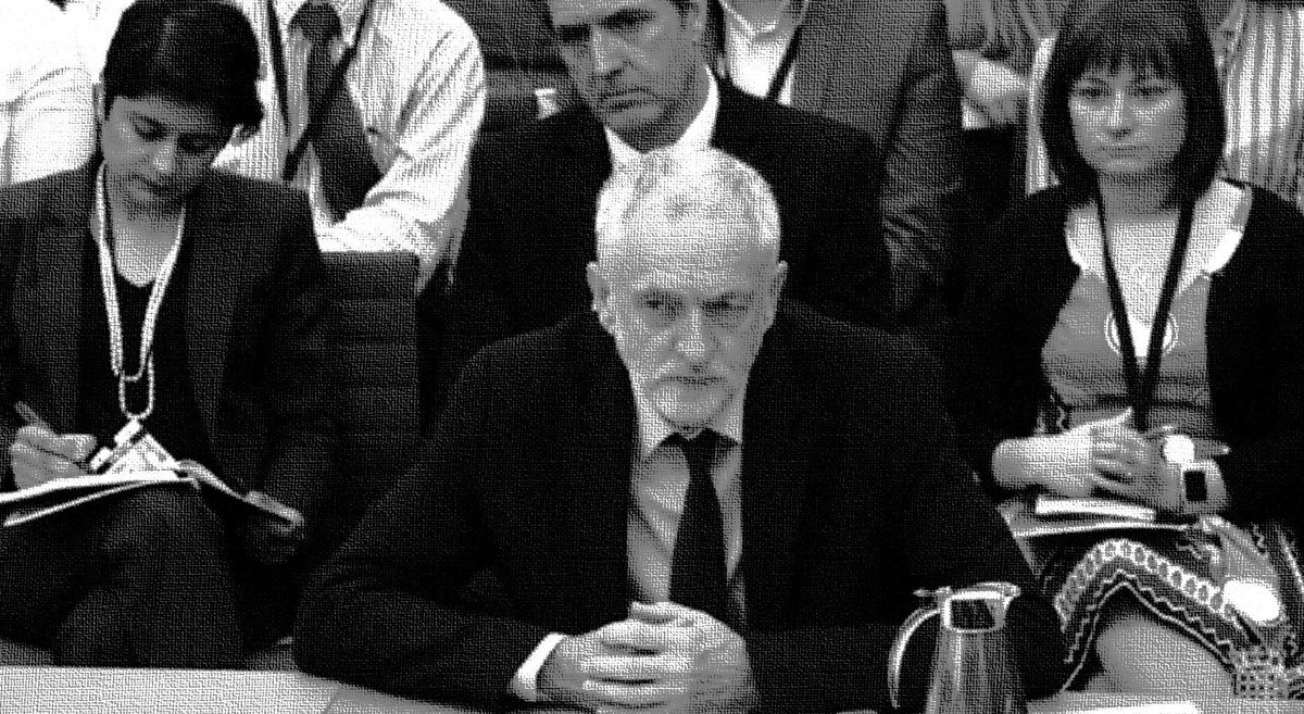 What's the deal with with Jeremy Corbyn? For those who haven't followed the story, here's why so many people, and especially Jews, are concerned about the man who presided over the Labour antisemitism crisis. [A thread based on  https://www.camera.org/article/jeremy-corbyns-antisemitism-crisis-a-timeline/]