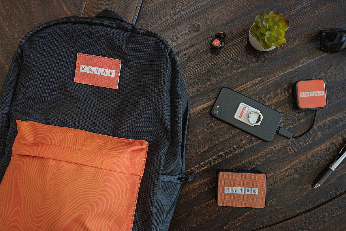 Focus4's tweet photo. We are loving these nifty custom branded 5 in 1 tech sets...a fantastic onboarding or welcome set for new employees to introduce your company spirit!

#onboarding #techgadgets #customtech #logo #promotions https://t.co/hqBhCA9VRx