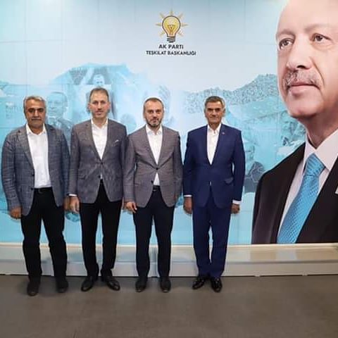AkPartiSiirt's tweet photo. Genel Merkez Teşkilat Başkanımız Sn @erkankandemir tarafından @Akparti Eruh İlçe Başkanlığına Sn Ömer İnan atanmıştır. 

Yapılan görevlendirmenin Eruh ilçemize hayırlı hizmetler getirmeye vesile olmasını Cenab-ı Allah’tan niyaz eder, görevinde başarılar dileriz. 

@focalapkulu https://t.co/cx3qnKMhWu