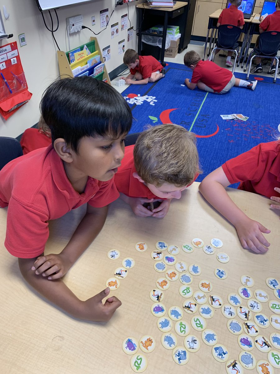 MrsMitchell0917's tweet photo. teaching first graders a new math game! #iseetwenty #langtreemade2020 #mrsmitchelldoesfirstgrade https://t.co/Wuw2rFQb9Y