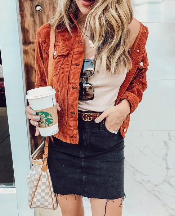 GulikersRealty's tweet photo. Salted caramel mocha latte = the best!! ☕
.
.
Wait, are you surprised we didn't say #PSL !?! 😉 LOL
.
.
What is your fav starbucks drink?? 
Tell us below!!
.
.
#fall
#starbucks
#coffee
#realestate
#propertysearch
#starbucksorder https://t.co/uGVCgDZ8Yq